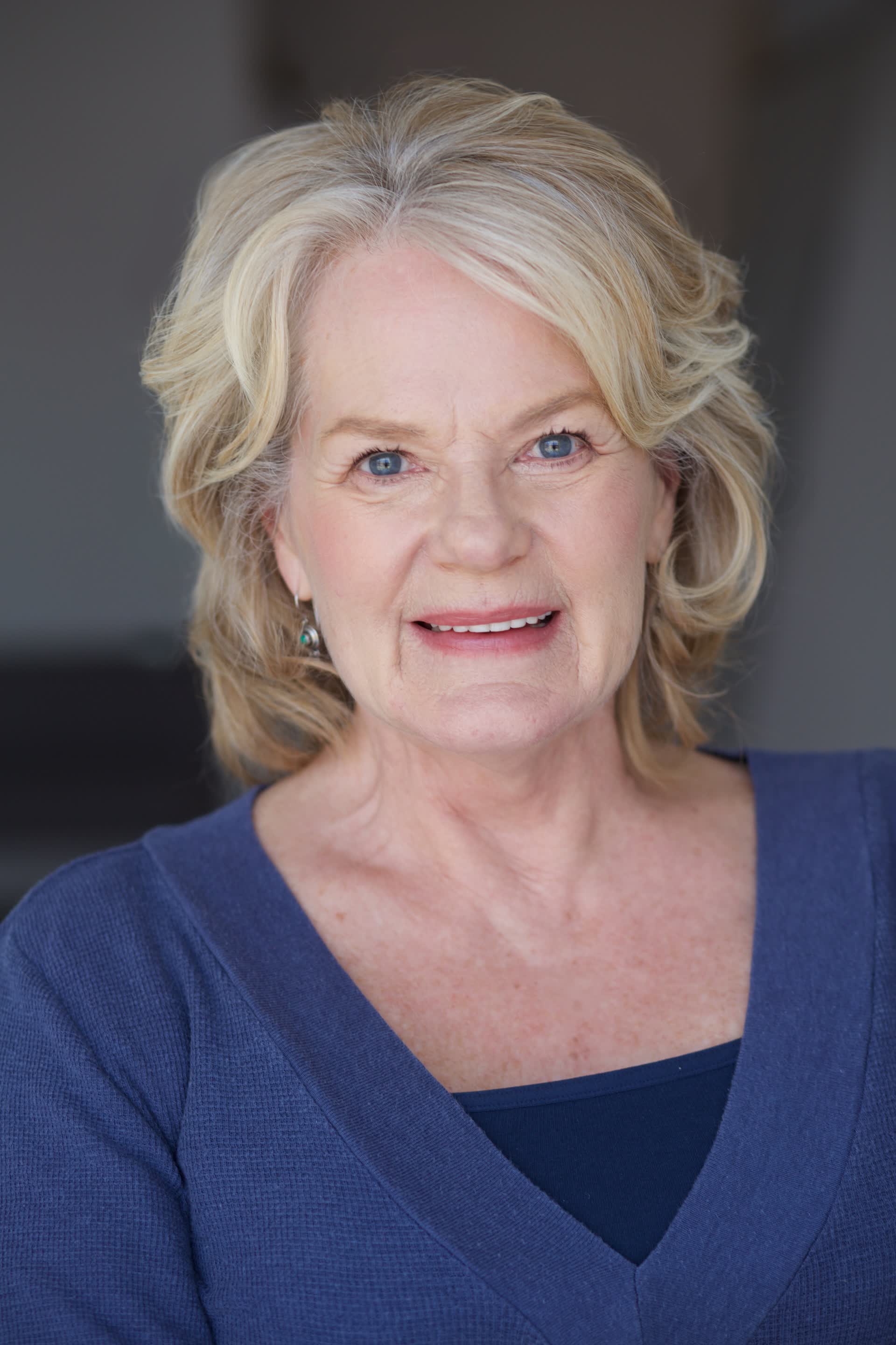 actor Libby Villari large photo