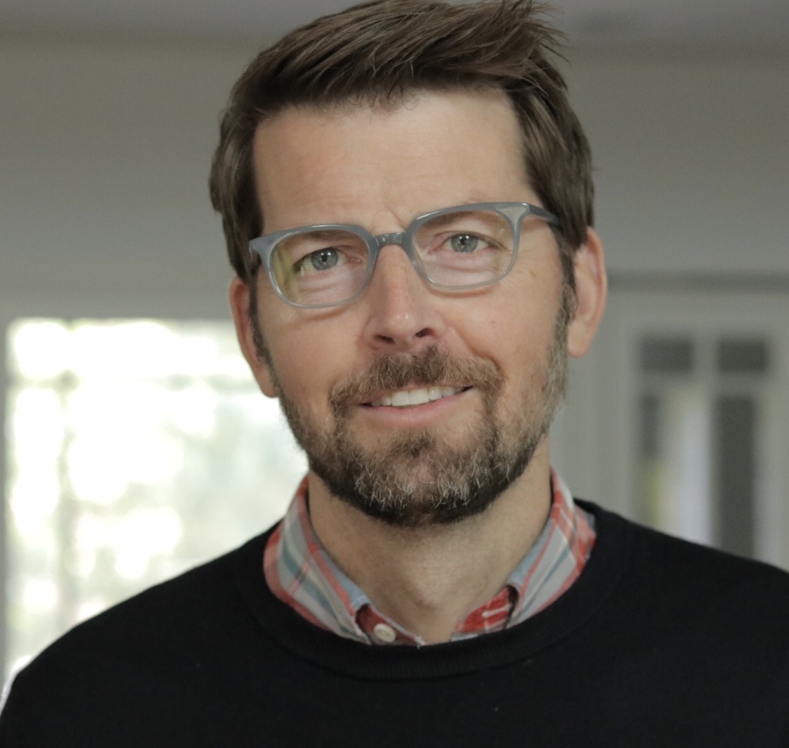 actor Brian Gallivan large photo