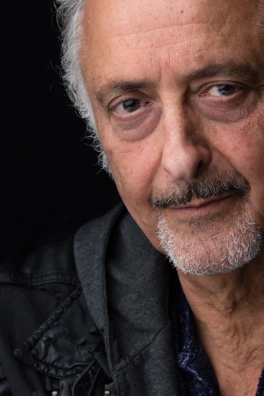 actor Marcelo Tubert large photo