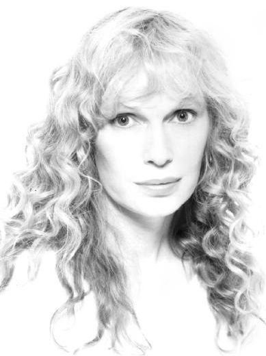 actor Mia Farrow large photo