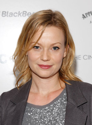 actor Samantha Mathis large photo