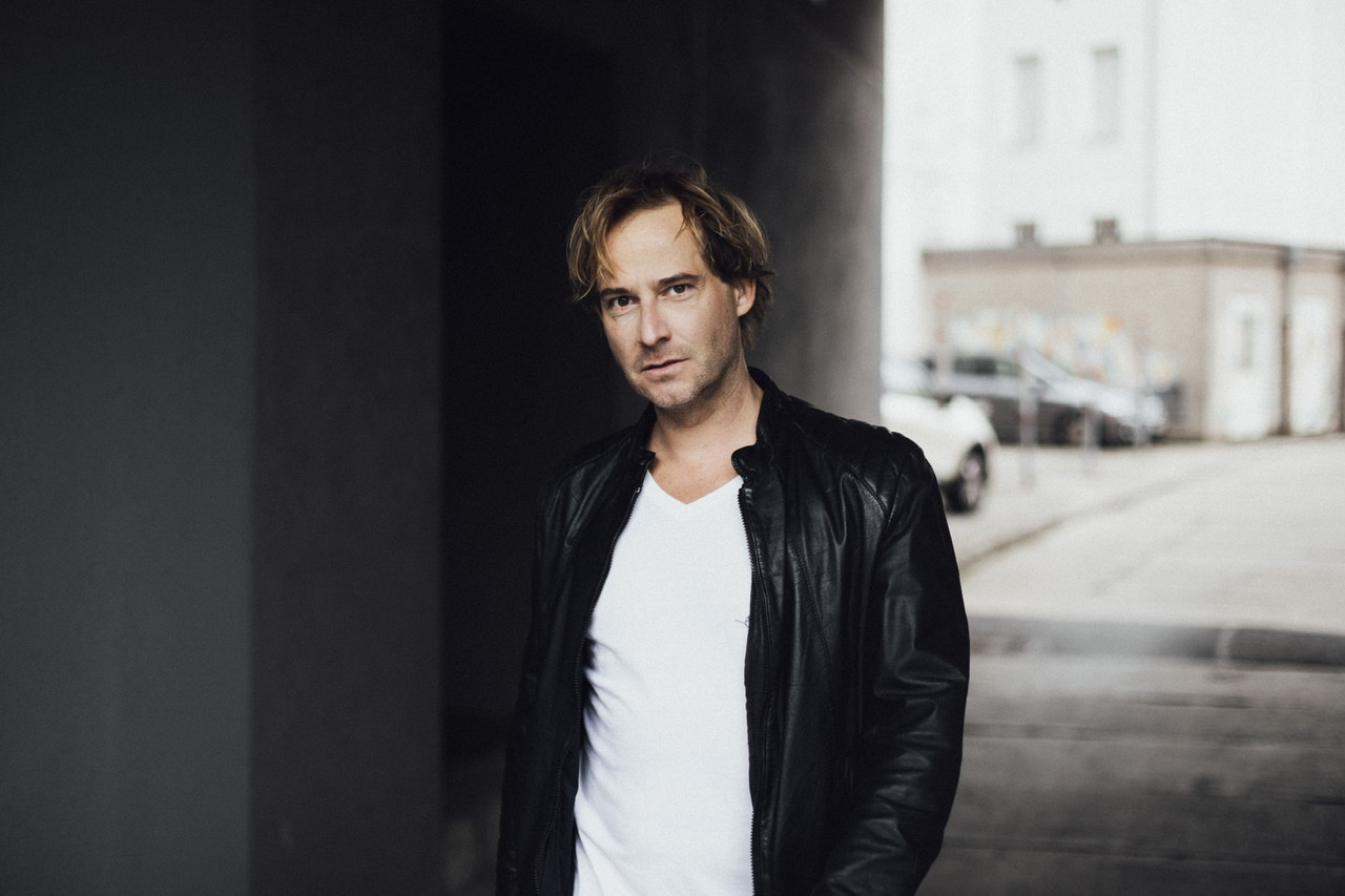 actor Niels-Bruno Schmidt large photo