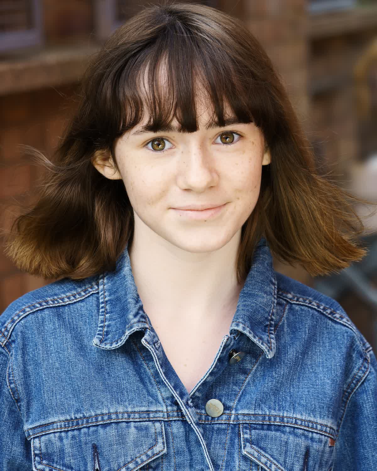 actor Clara Read large photo