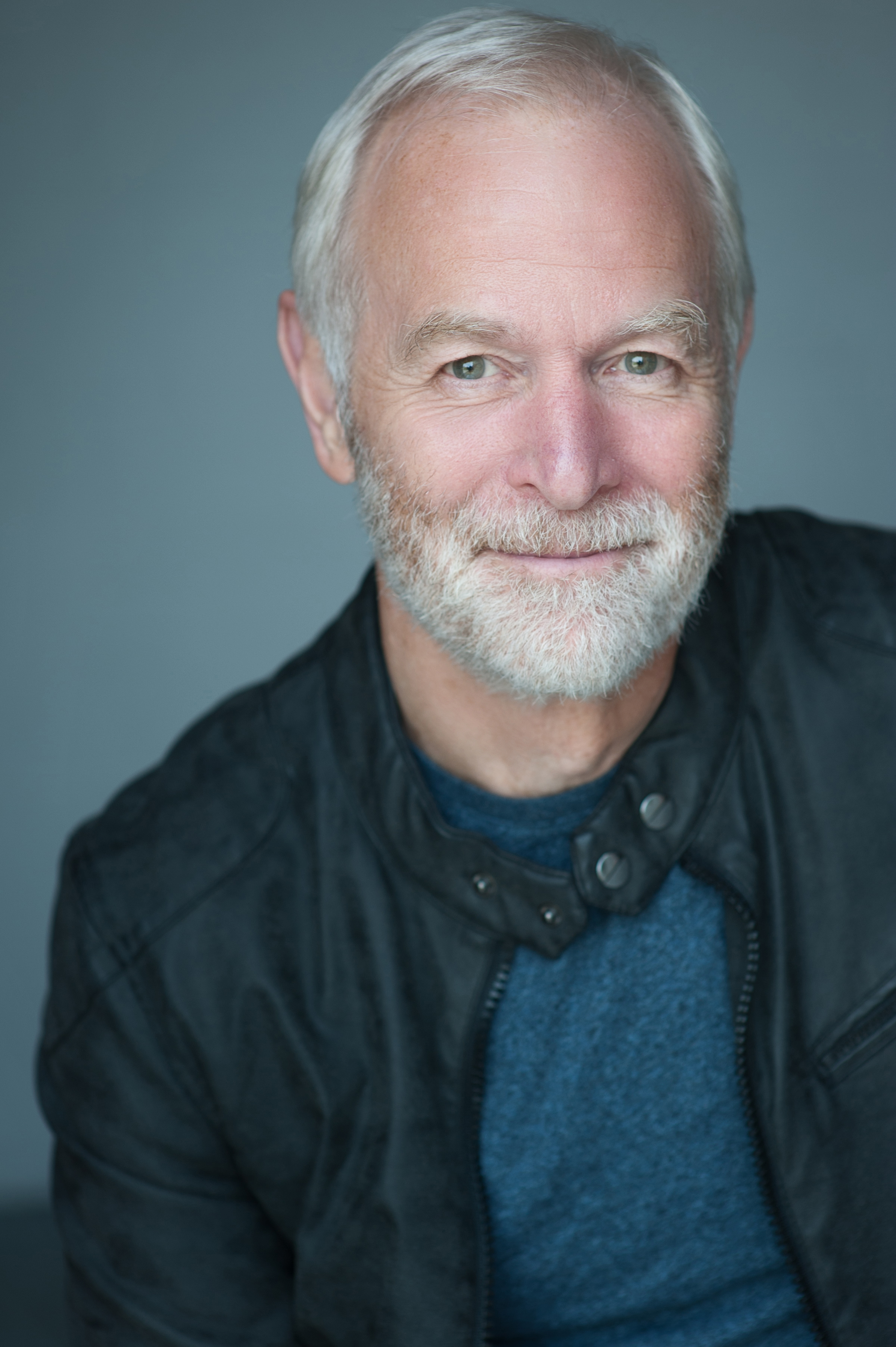 actor Gregory Bennett large photo