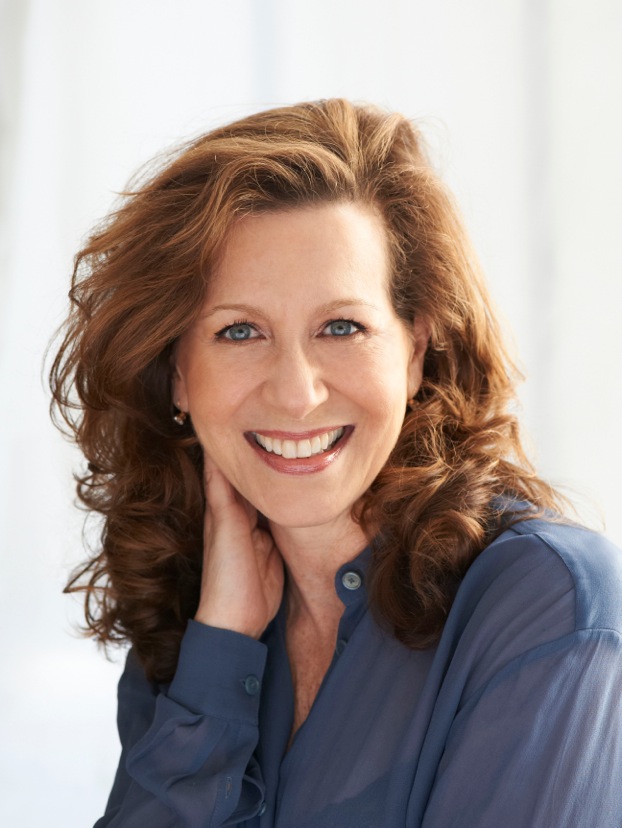 actor Betsy Aidem large photo