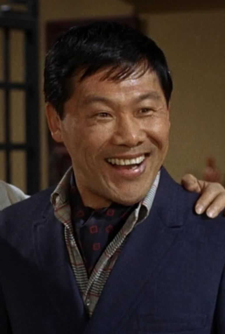 actor Lloyd Kino large photo