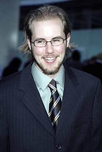 actor Kyle Labine large photo