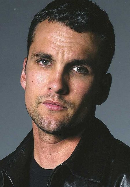 actor Sean Bell large photo