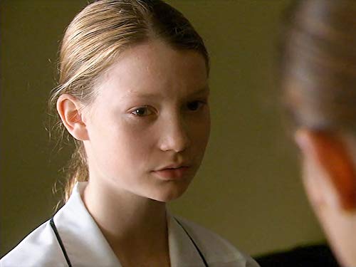 actor Fiona Mahl large photo