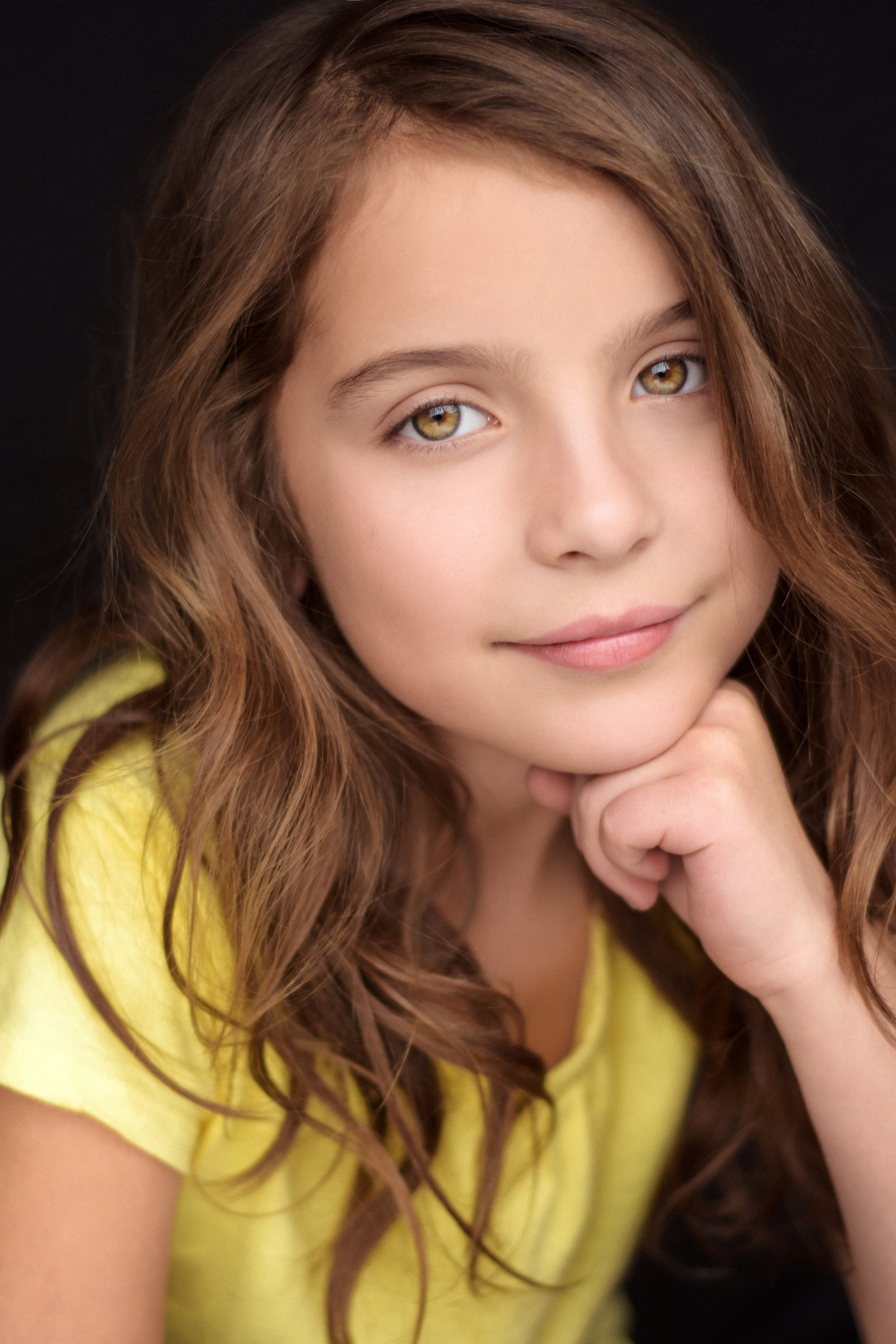 actor Erica Tremblay large photo