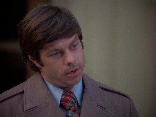 actor Archie Hahn large photo