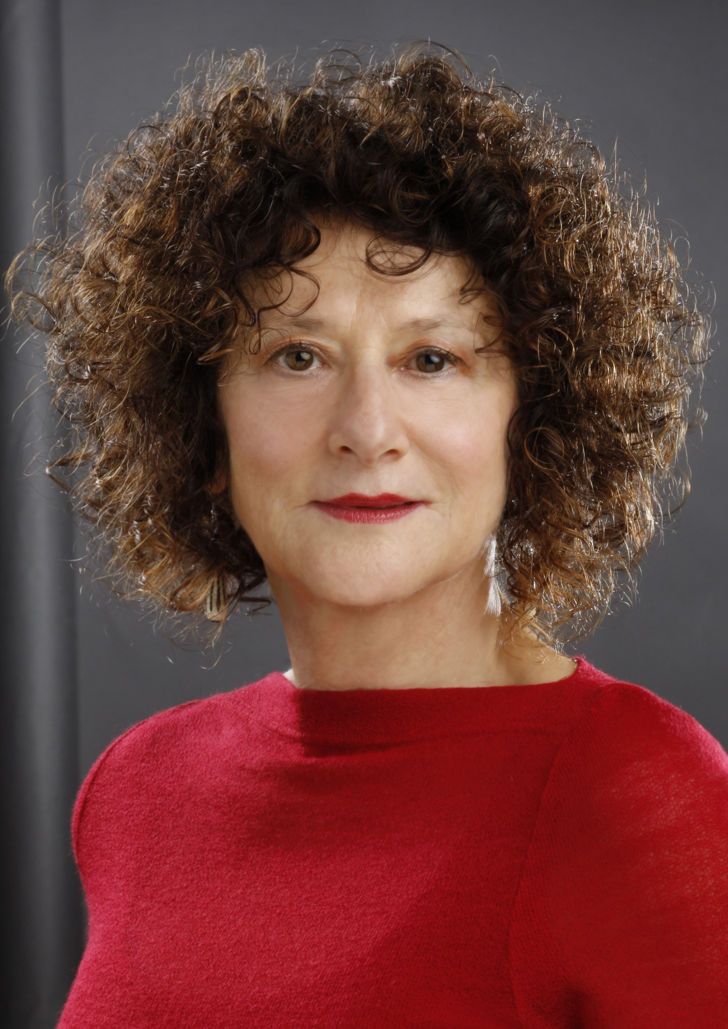 actor Evelyn Krape large photo