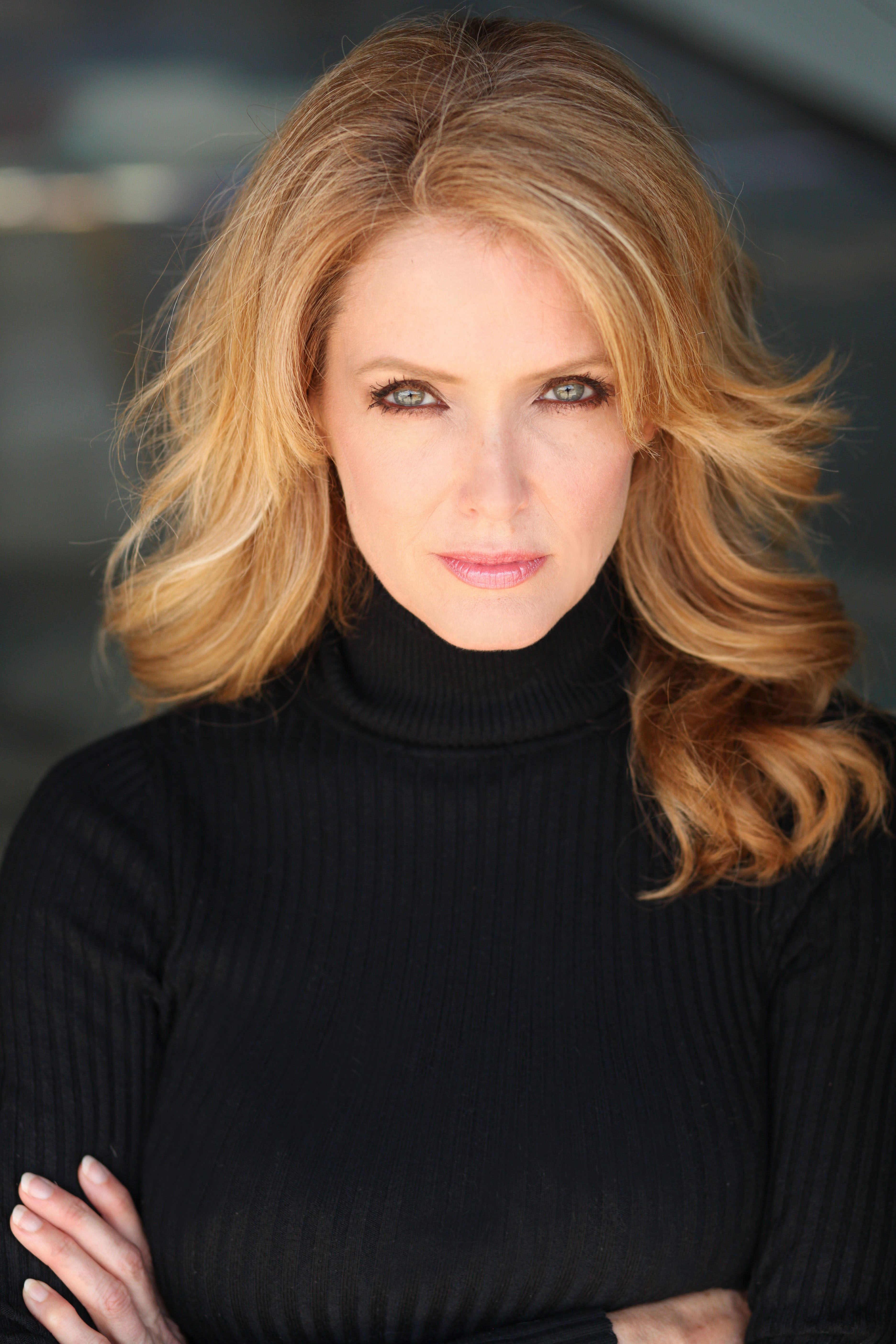 actor Deena Dill large photo