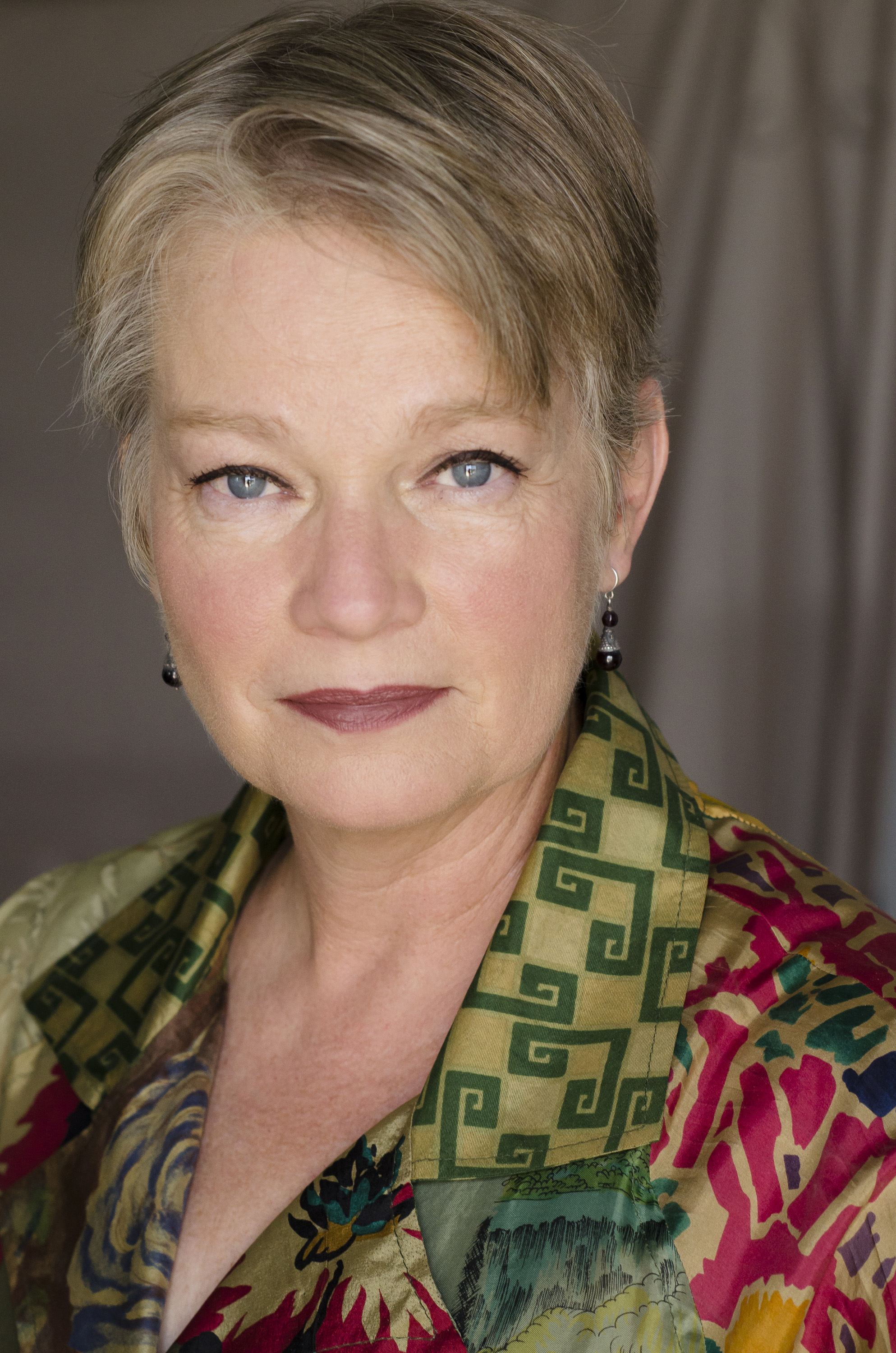 actor Amy Stoch large photo