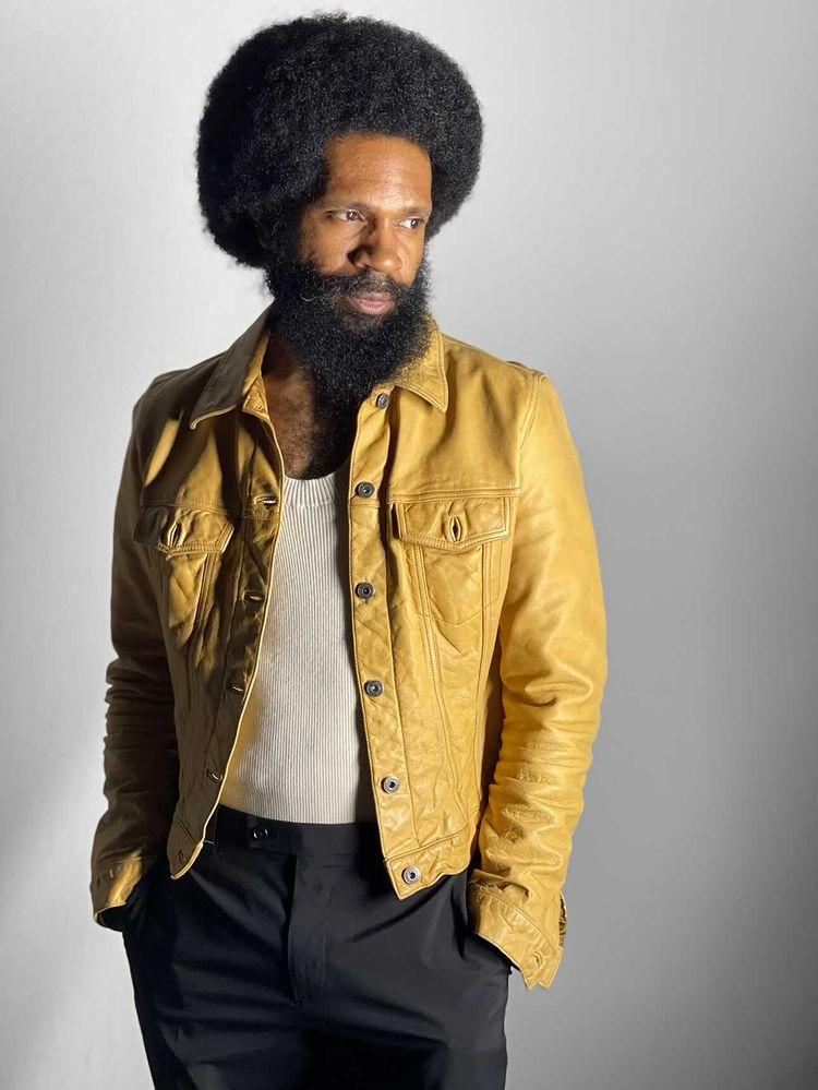 actor Damion Le Vias large photo