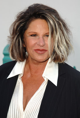 actor Lainie Kazan large photo