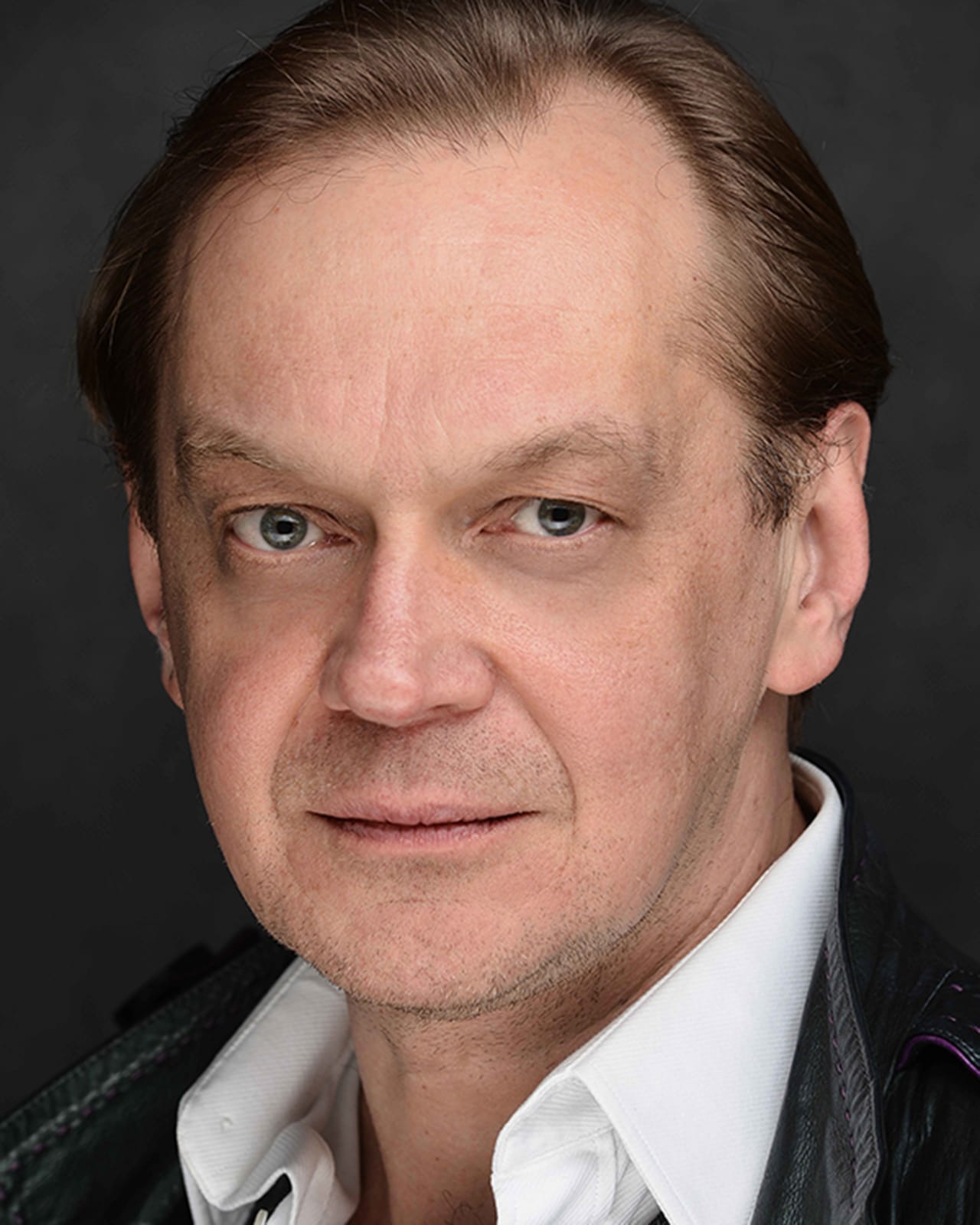 actor Michael Gor large photo