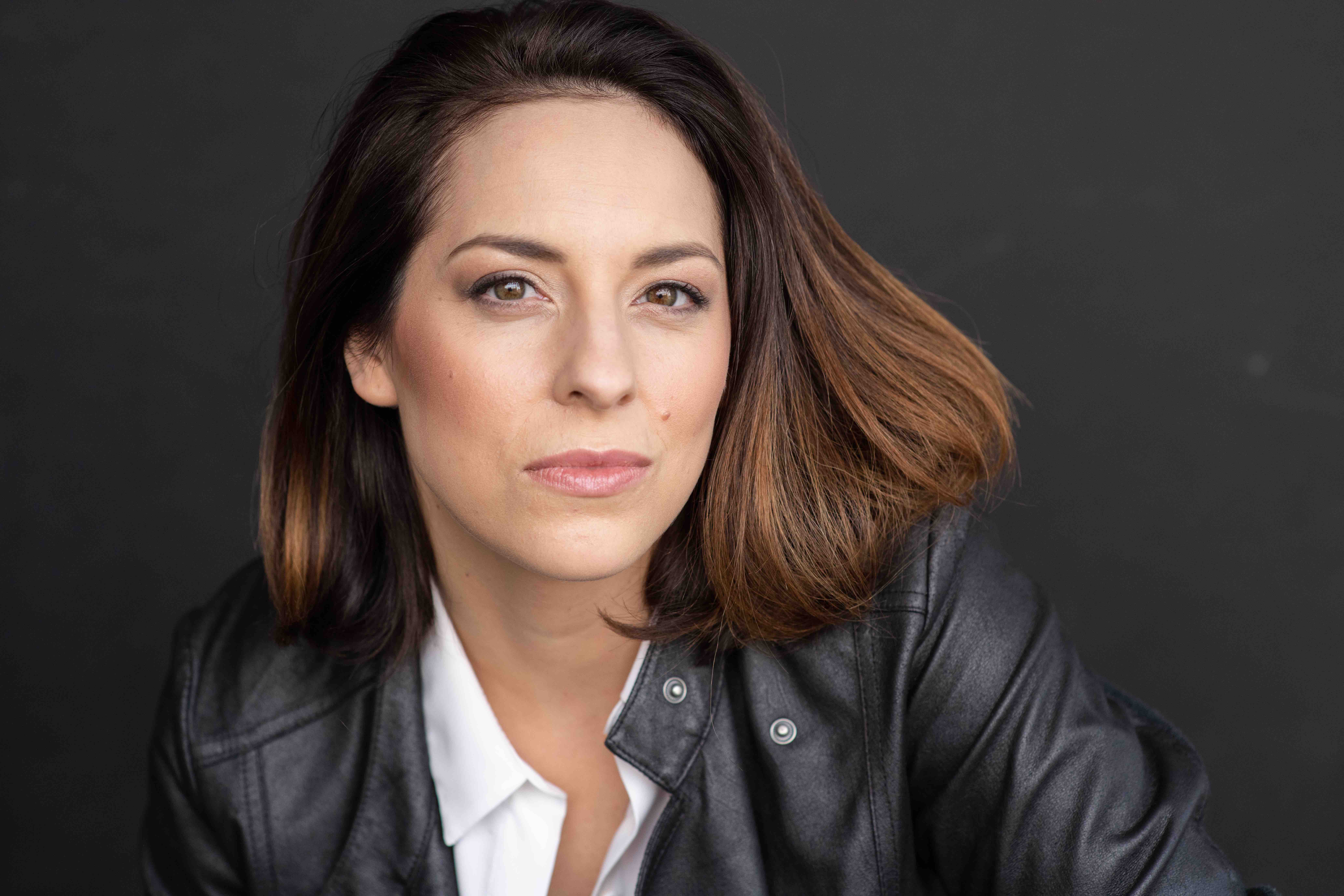 actor Martha Harms large photo