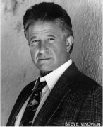 actor Steve Vinovich large photo
