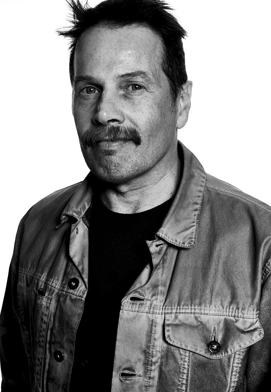 actor James Le Gros large photo