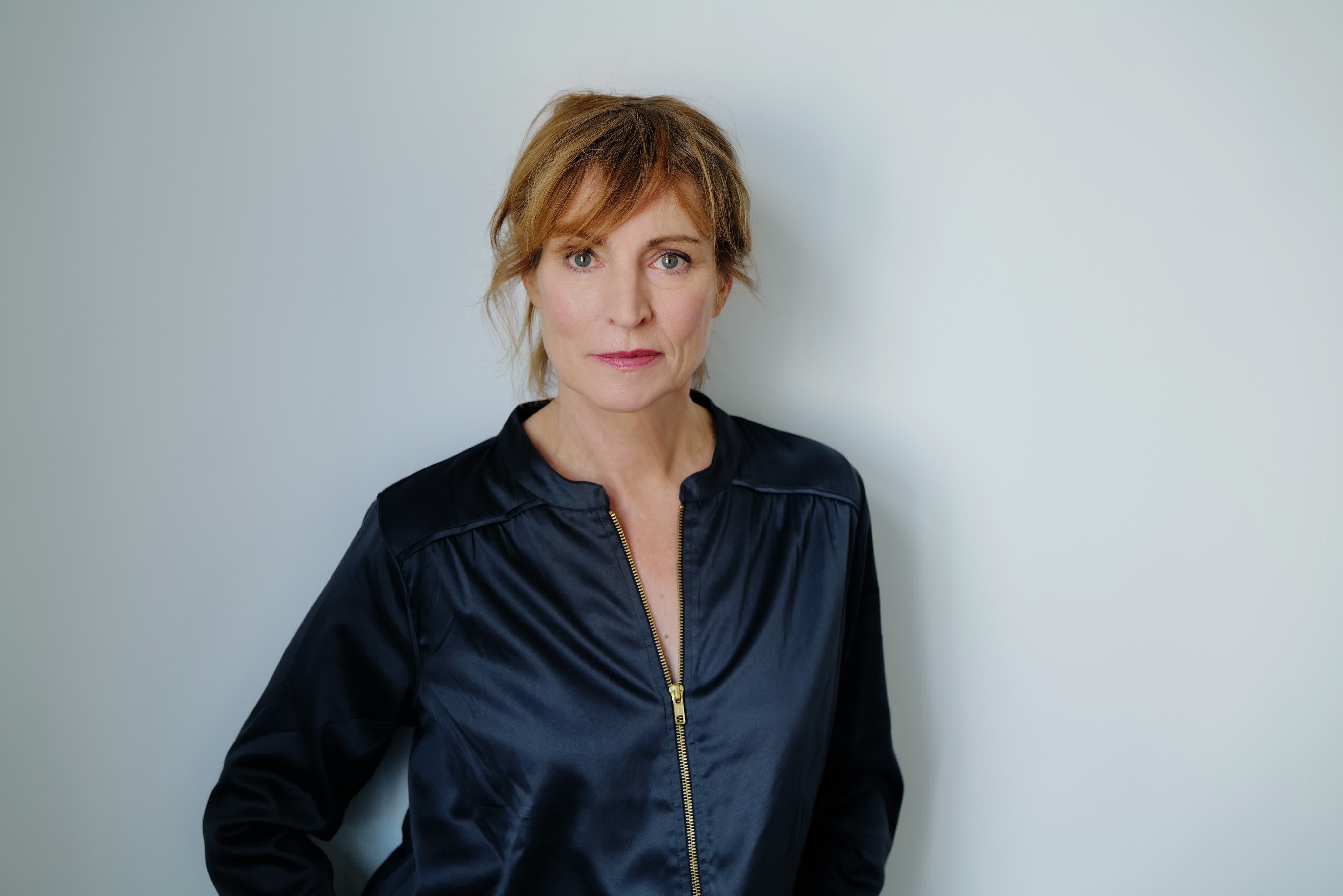 actor Kirsten Block large photo