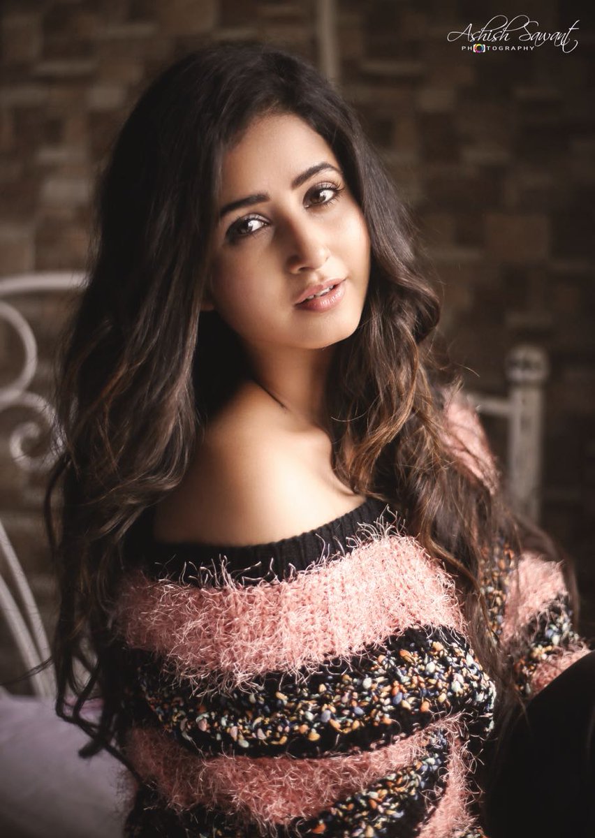 actor Sana Amin Sheikh large photo