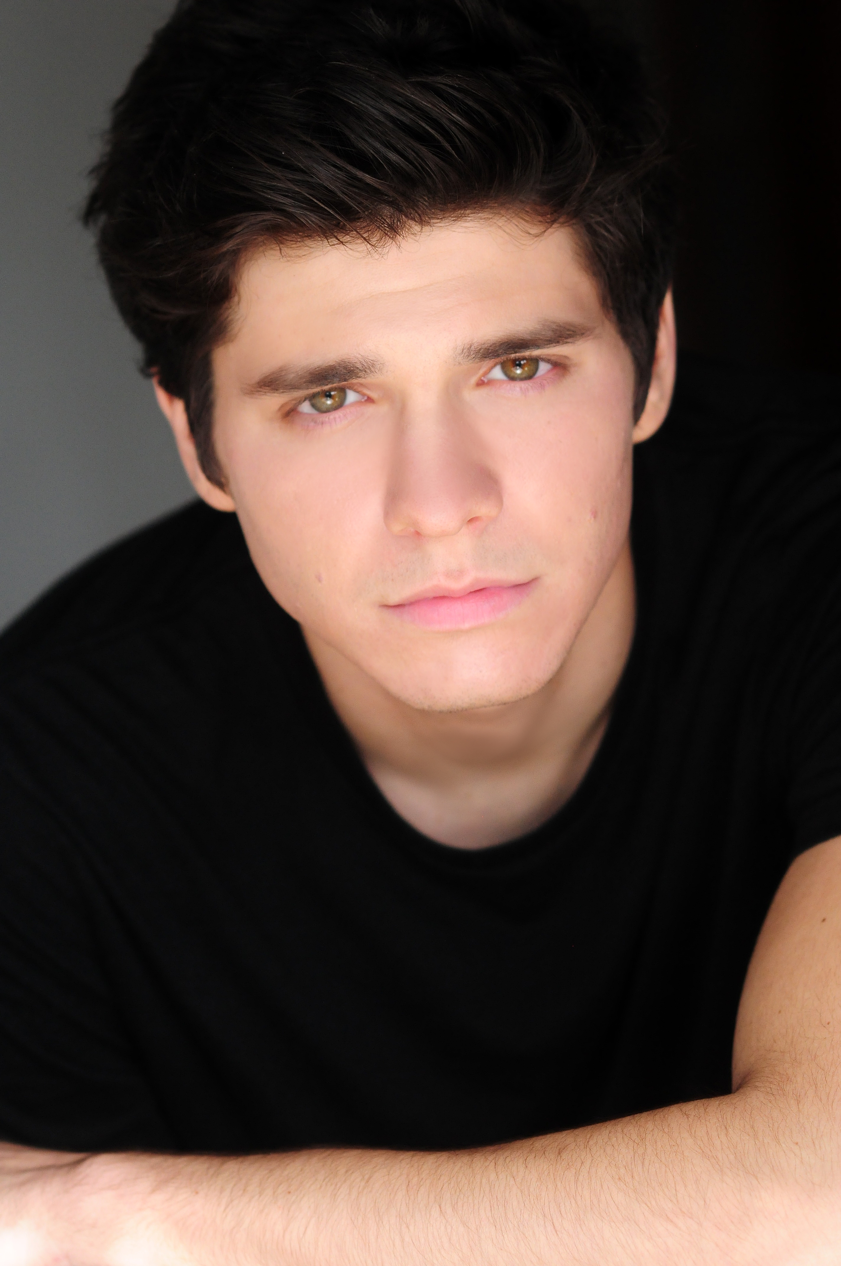 actor Braeden Lemasters large photo
