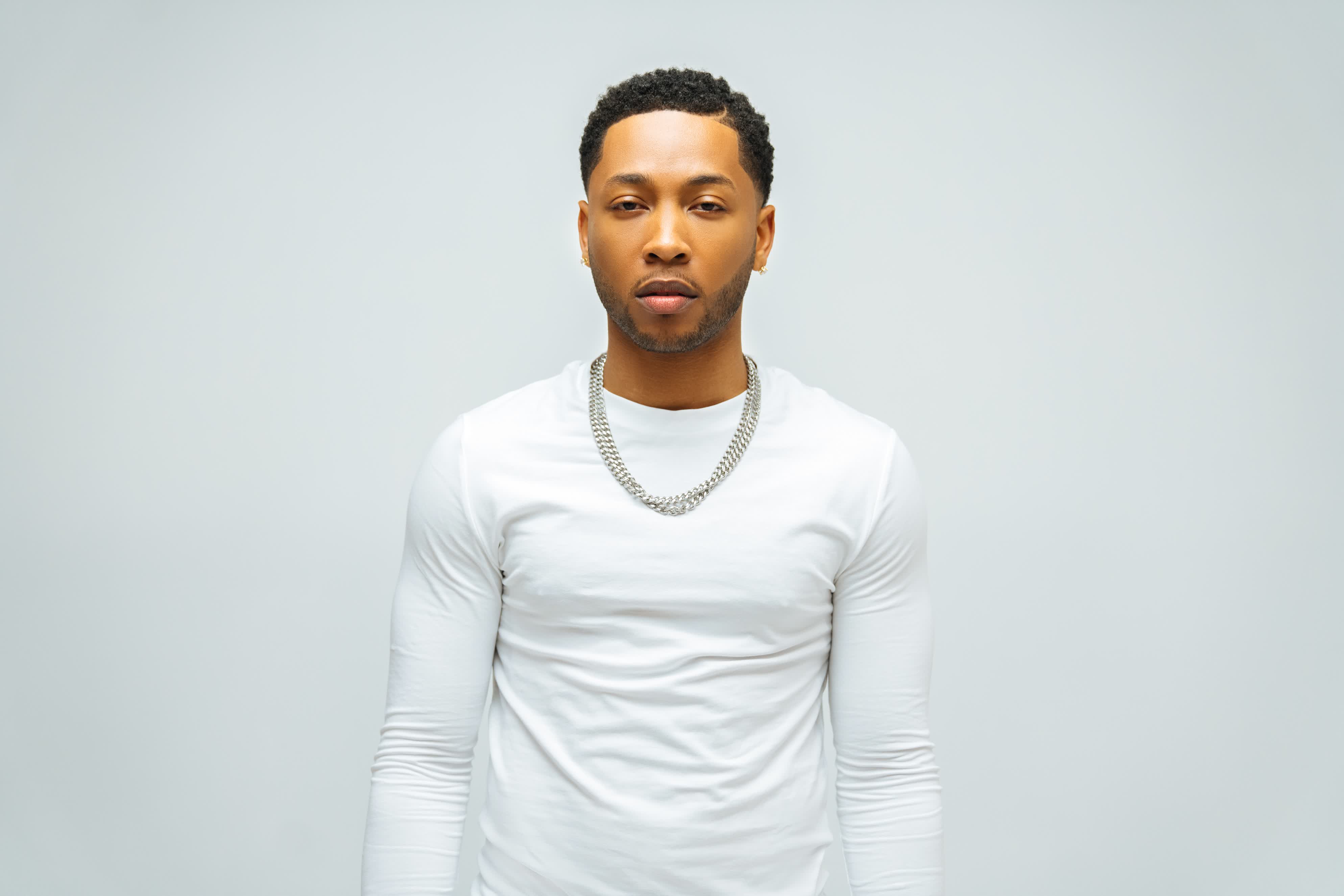 actor Jacob Latimore large photo
