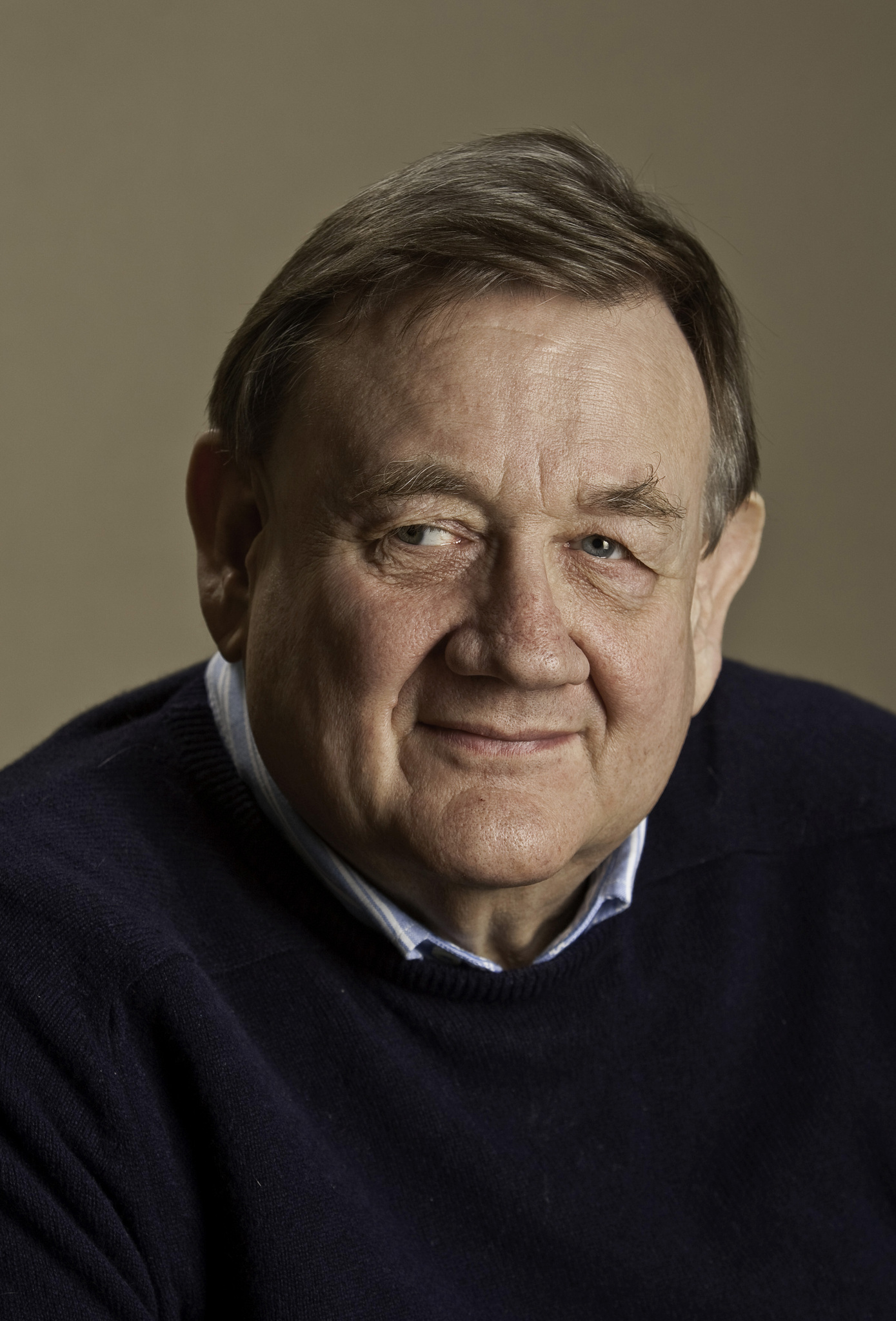 actor Paul Brooke large photo