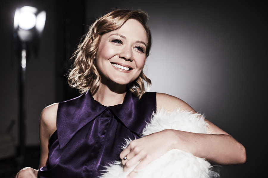 actor Louisa Krause large photo