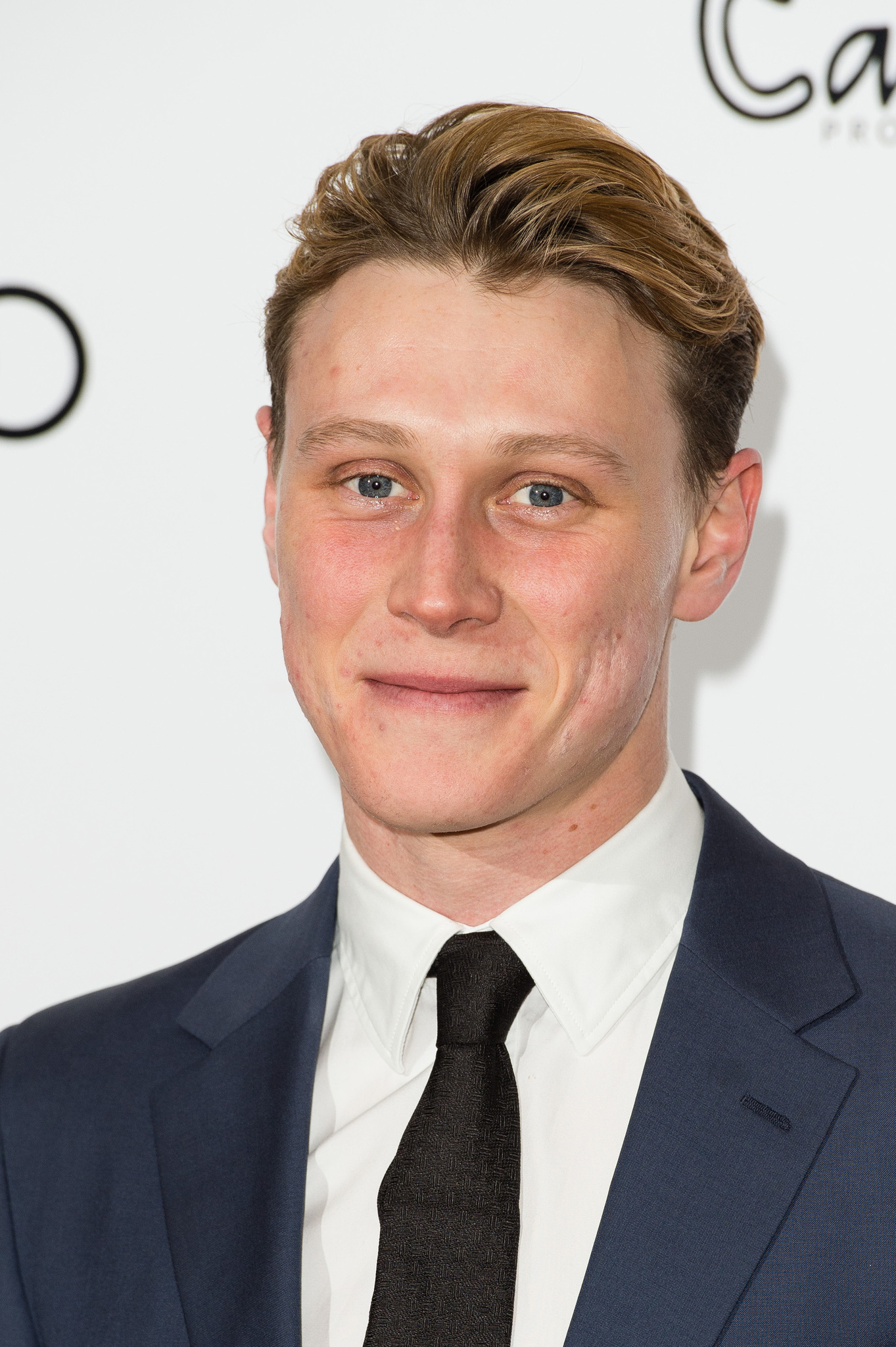 actor George MacKay large photo