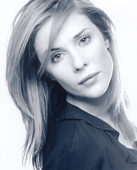 actor Marianne Hagan large photo