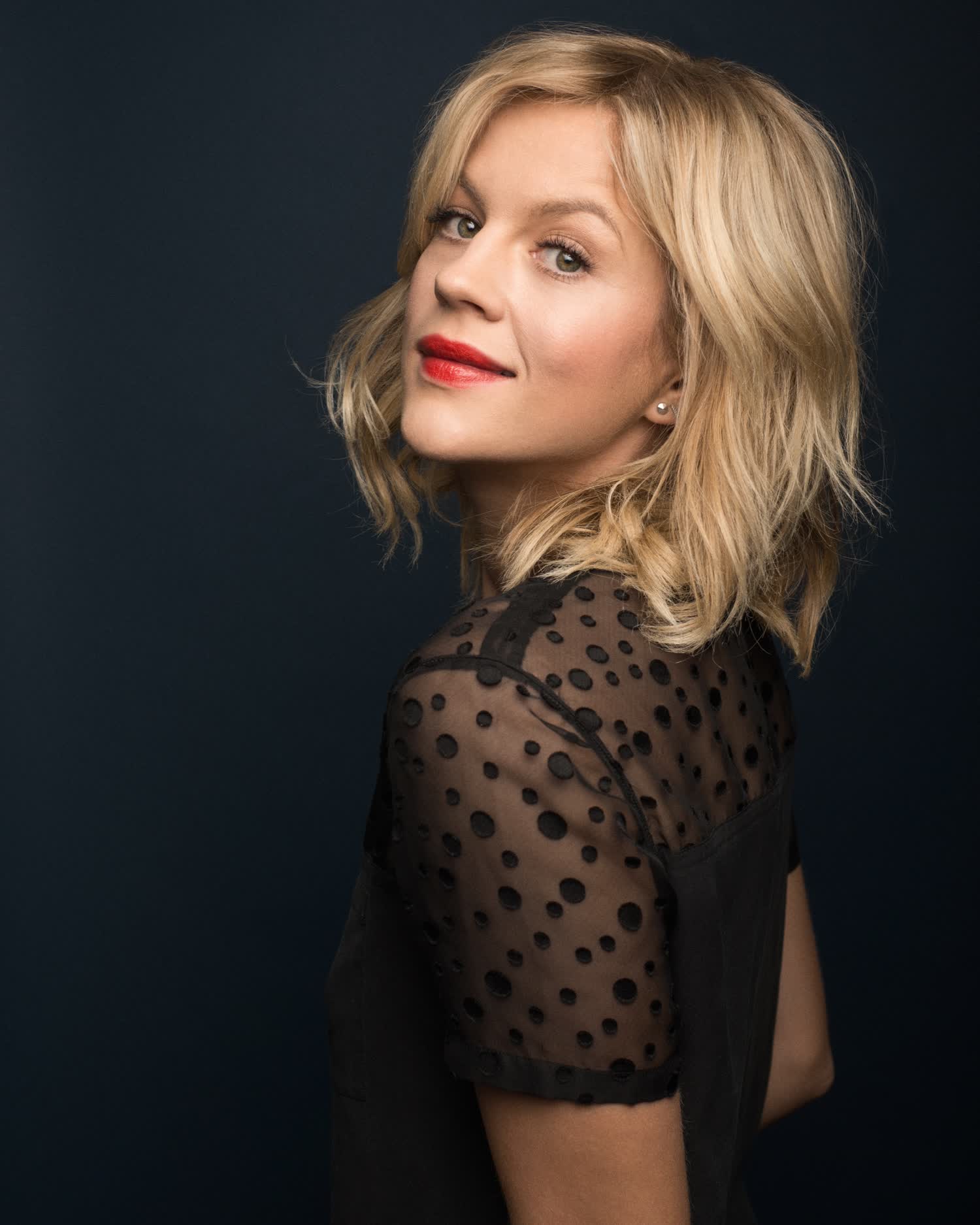 actor Georgia King large photo