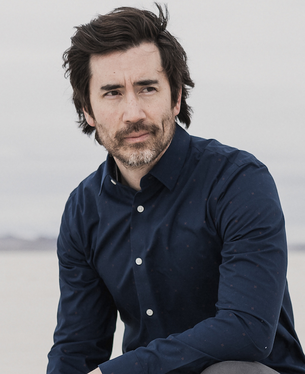 actor Andrew Roach large photo