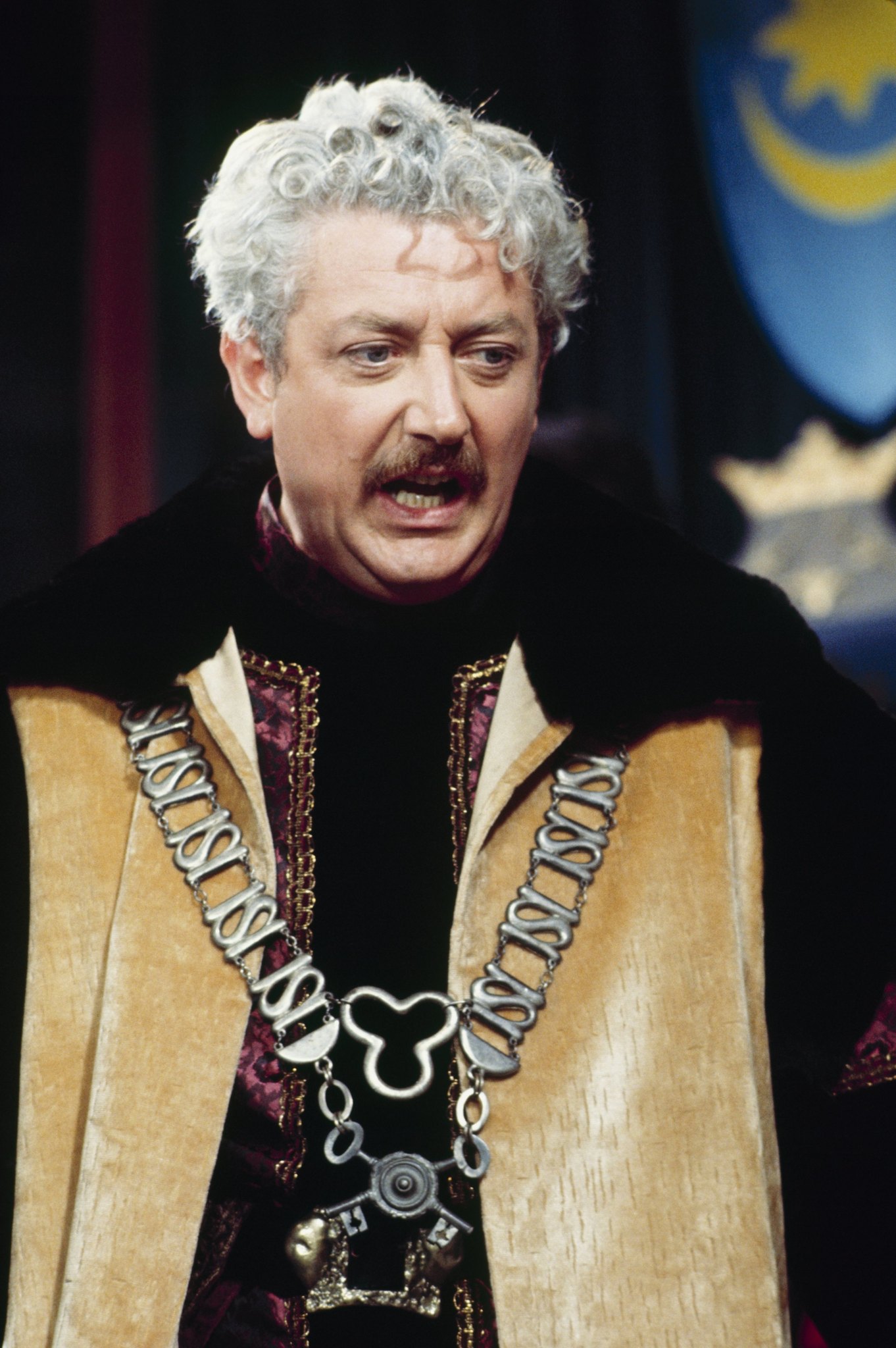 actor Joseph Maher large photo