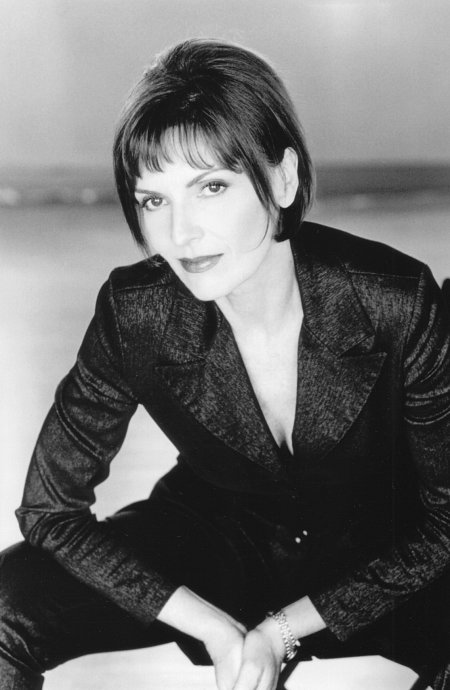 actor Deborah Wakeham large photo