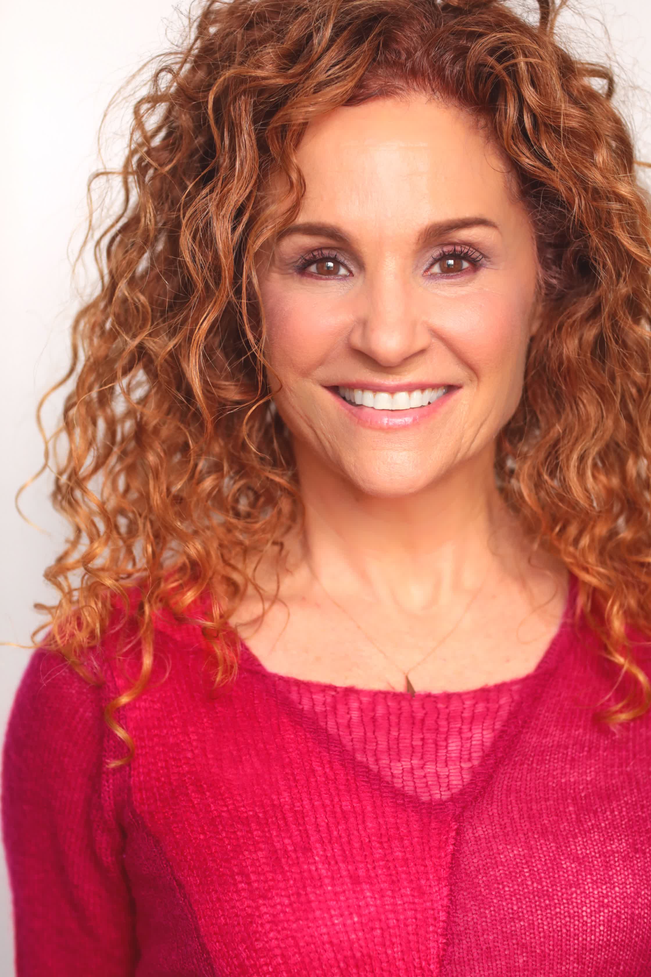 actor Christina Carlisi large photo