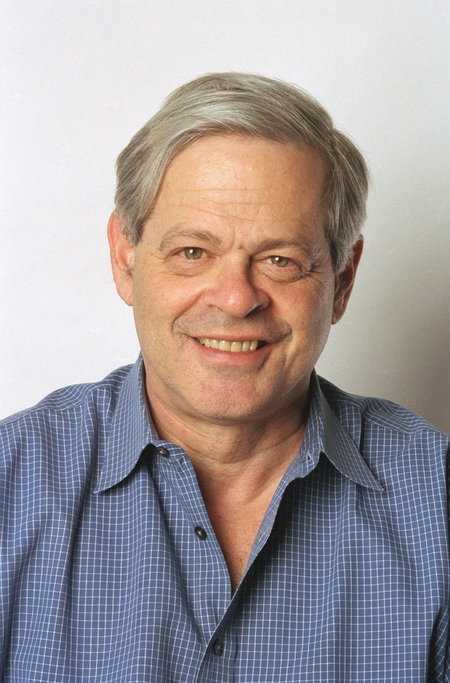 actor Daniel Okrent large photo