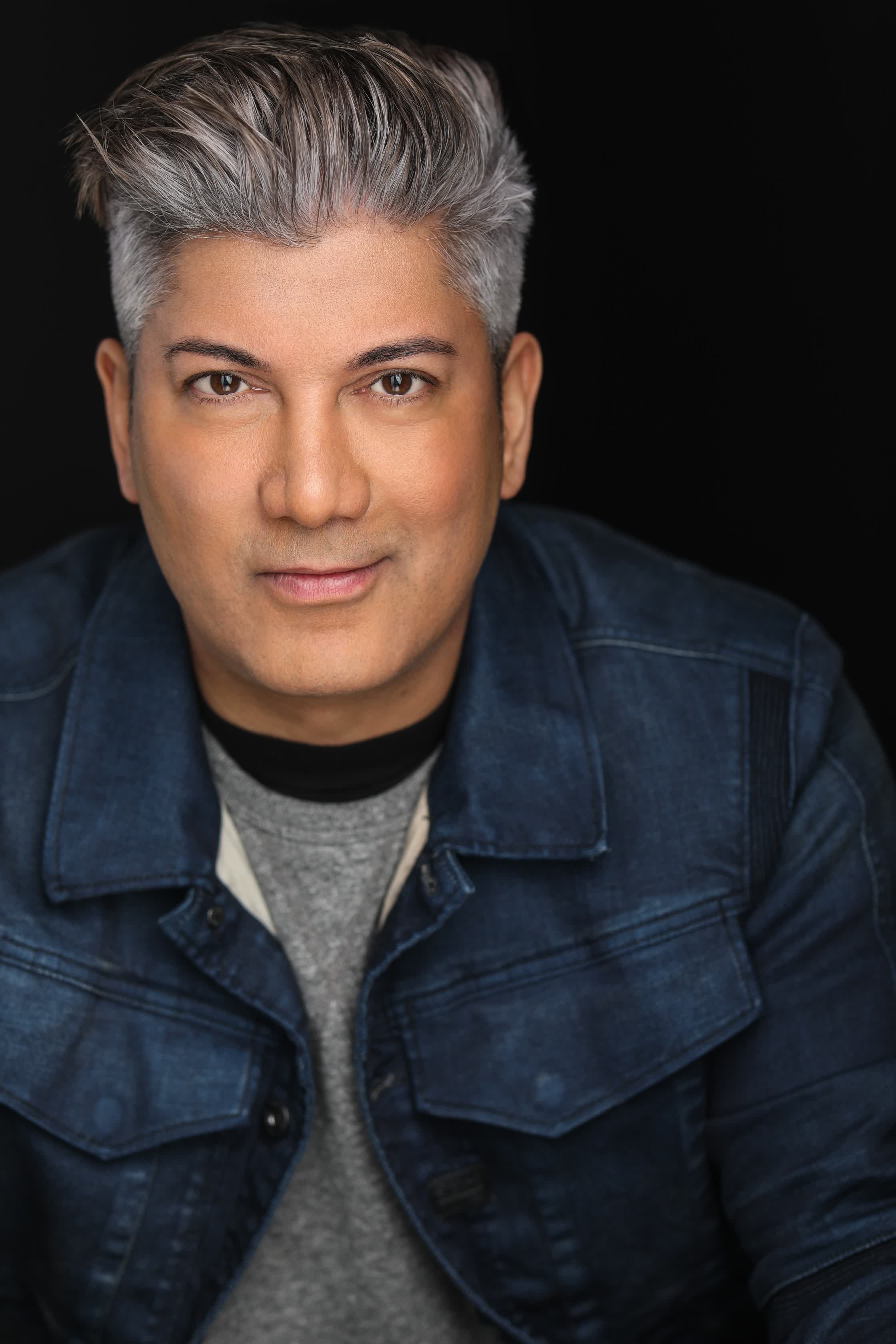 actor Zahf Paroo large photo