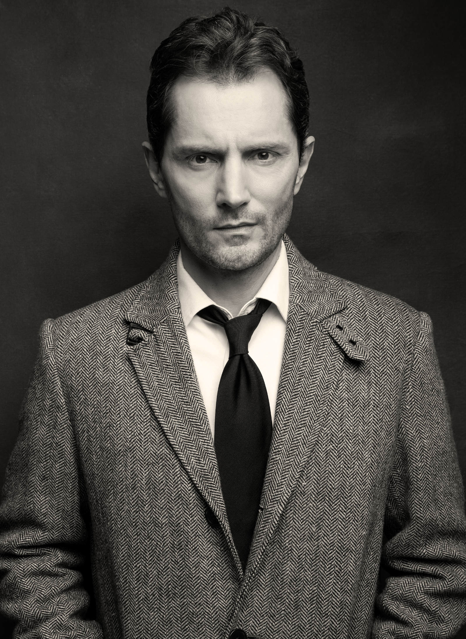 actor John Emmet Tracy large photo