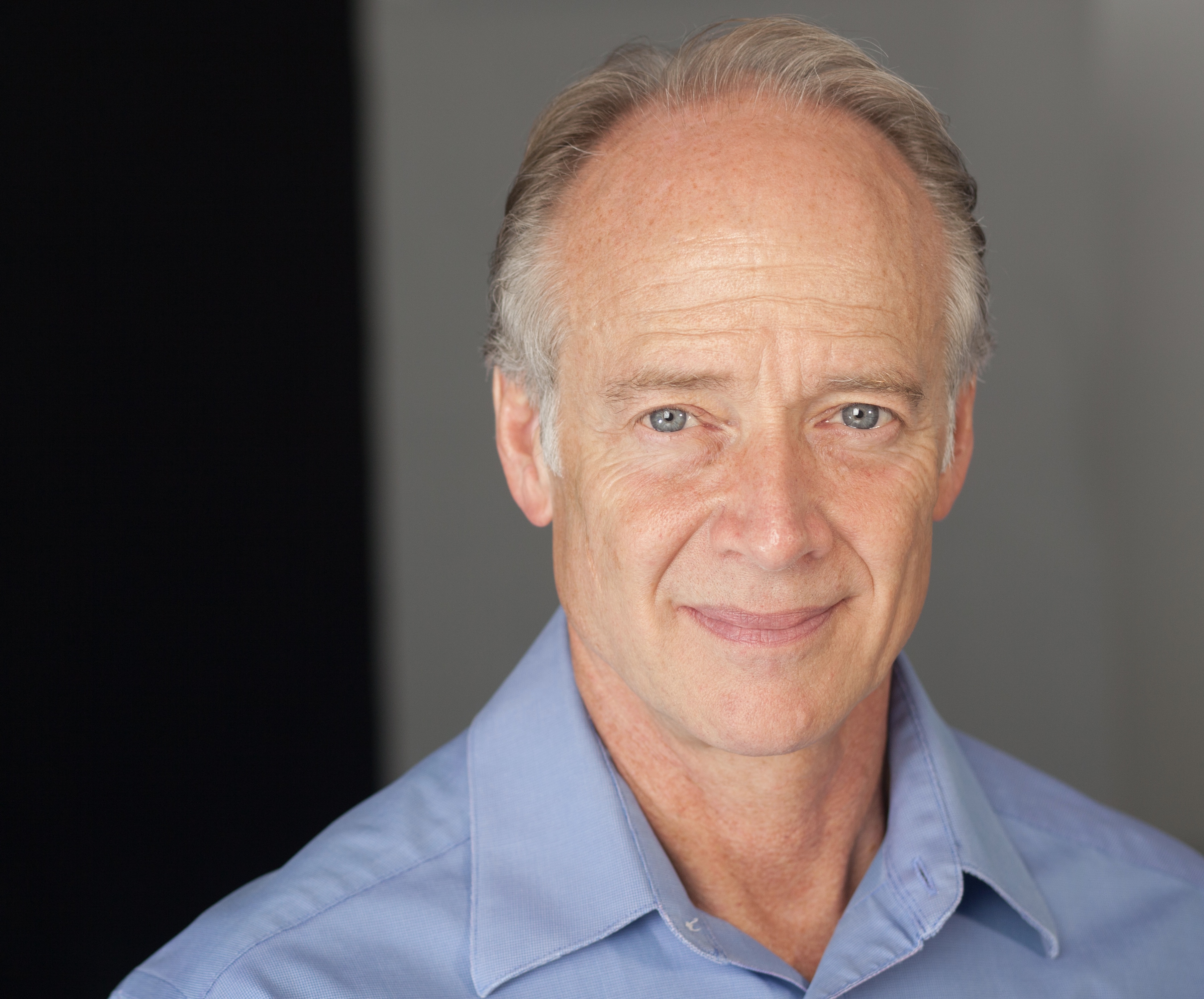 actor Greg Wood large photo