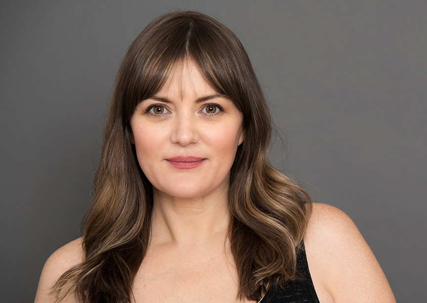 actor Lara Phillips large photo