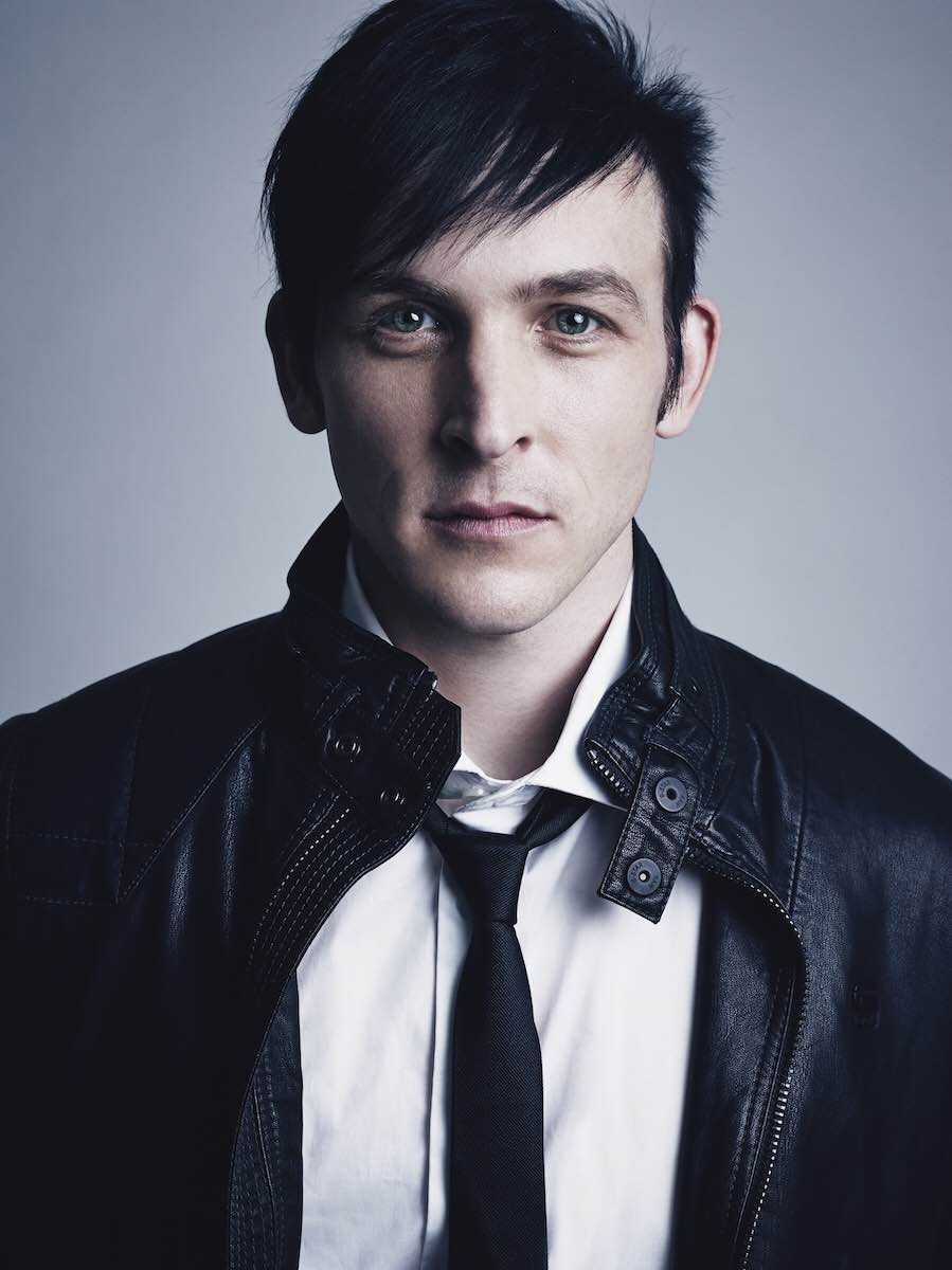 actor Robin Lord Taylor large photo