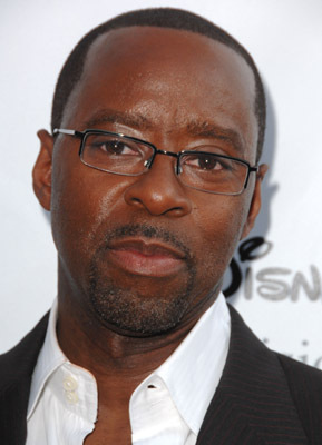 actor Courtney B. Vance large photo