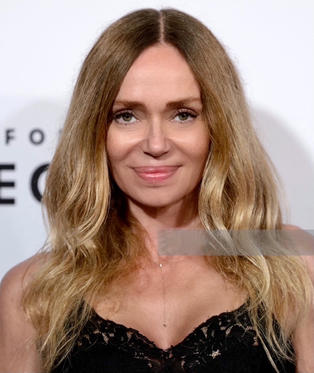 actor Vanessa Angel large photo