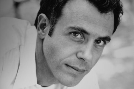 actor David Eigenberg large photo