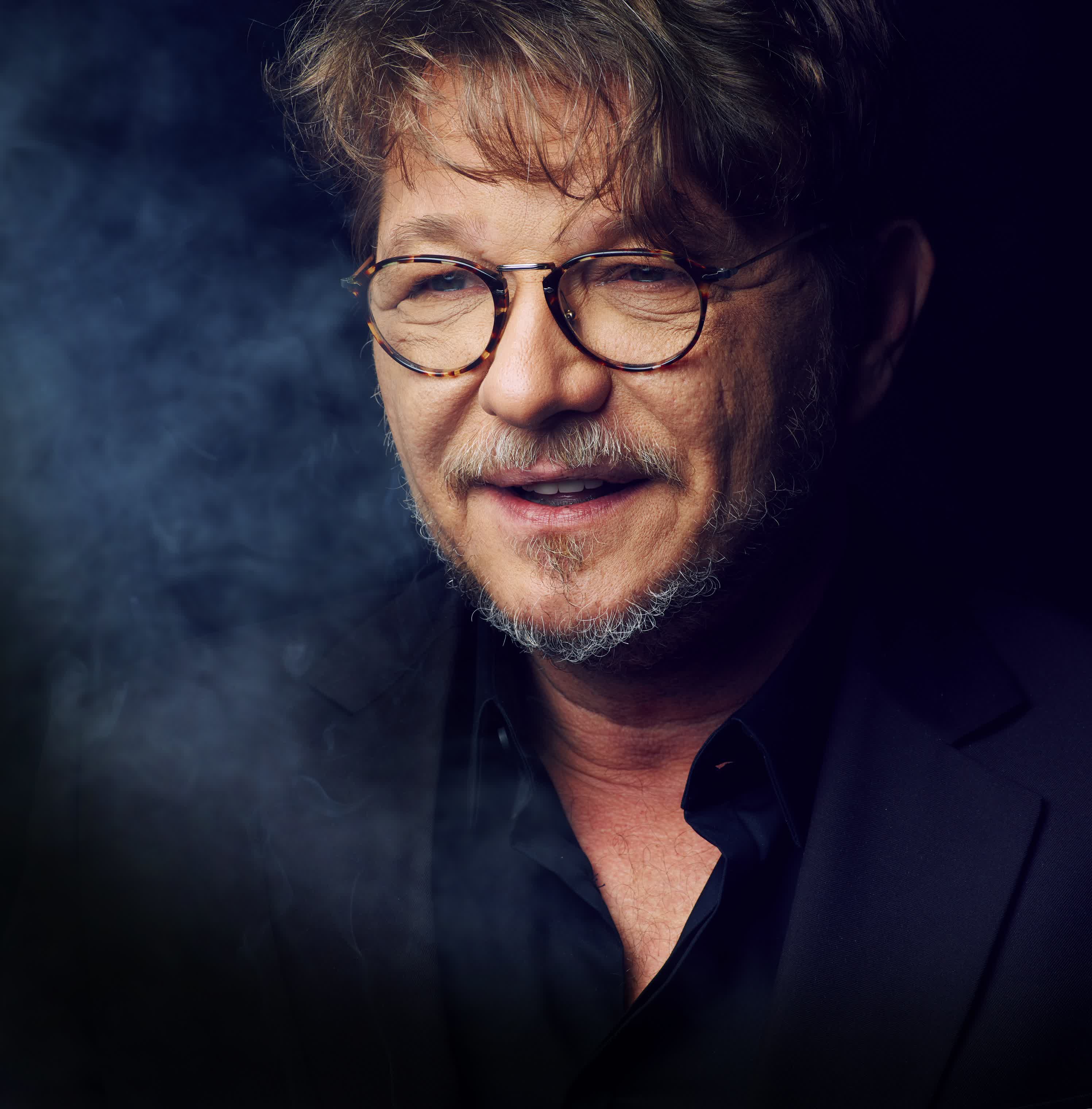 actor Dragan Bjelogrlic large photo