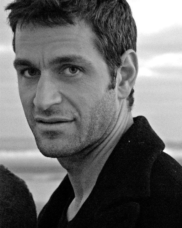 actor Peter Hermann large photo