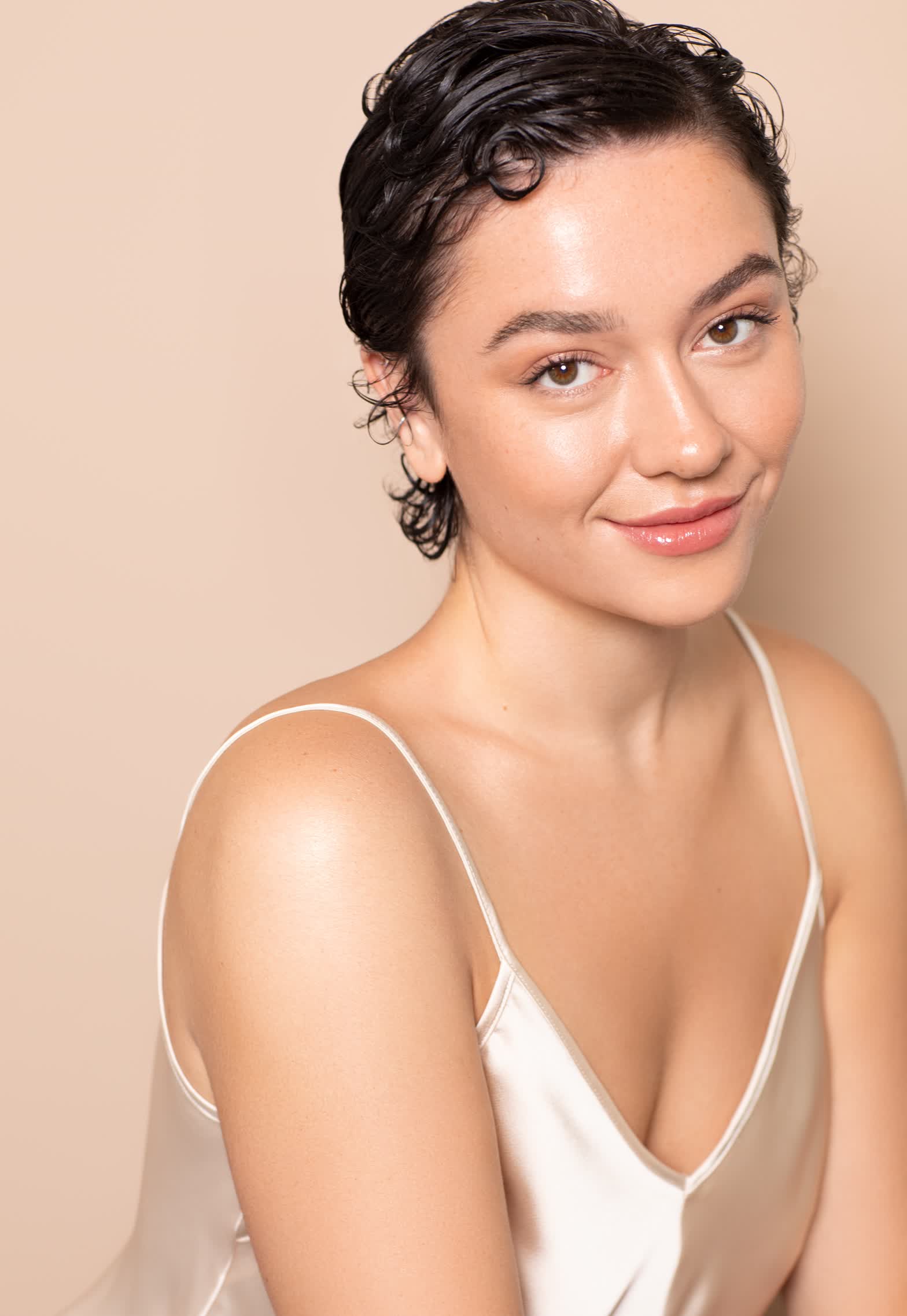 actor Amara Miller large photo