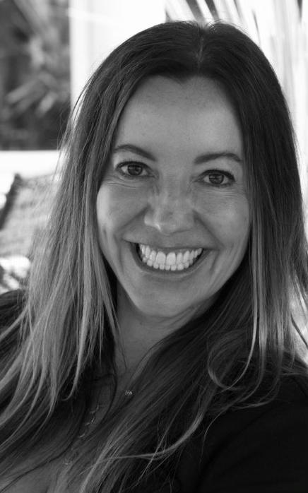 actor Jennifer Howell large photo